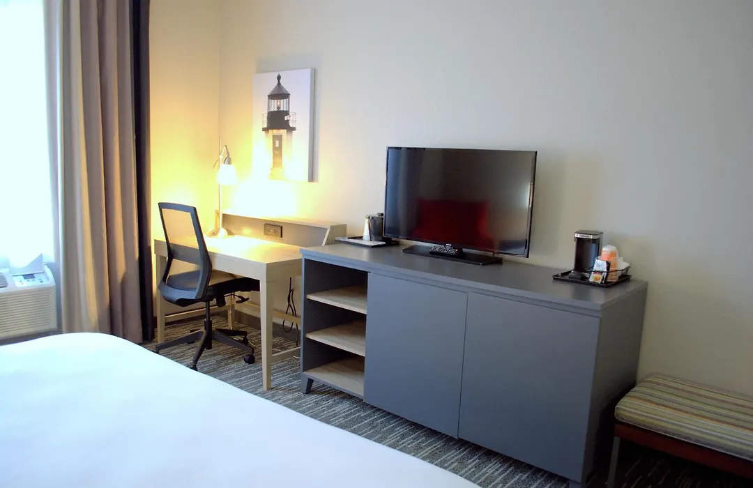 Country Inn & Suites By Radisson, Port Clinton, Oh-1